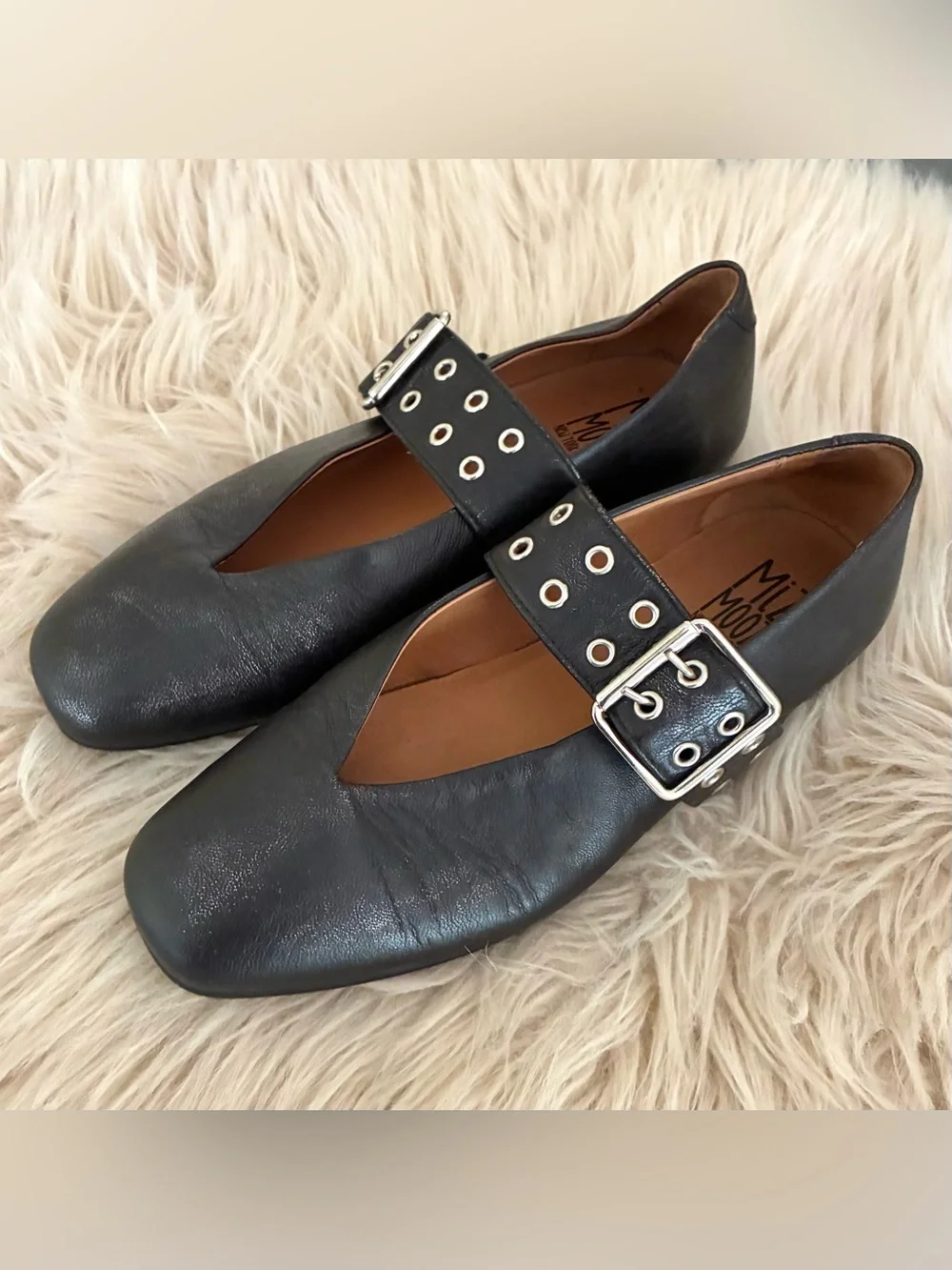 Miz Mooz Zephyr Flats Sz 37, 7 US